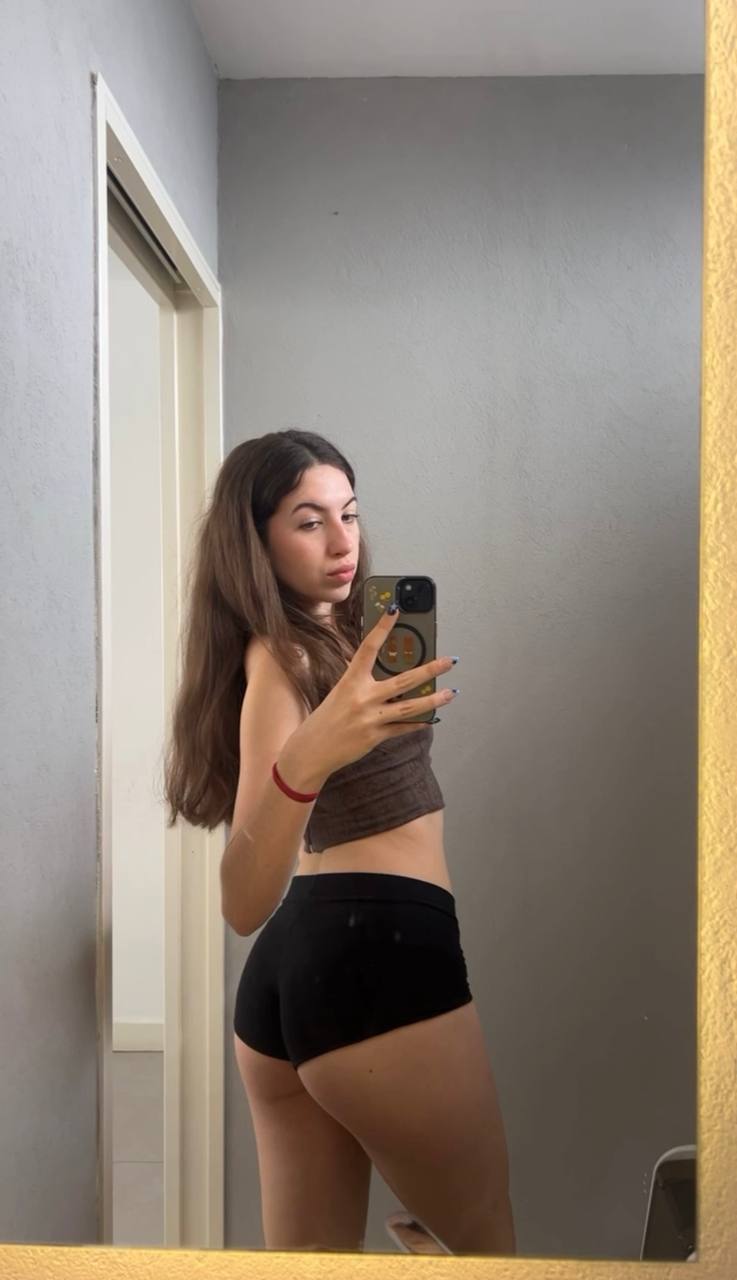 Amber in her underwear in Nanning