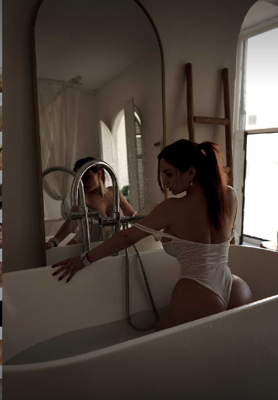 A playful frame from Miranda Faith nude — online in Nanning